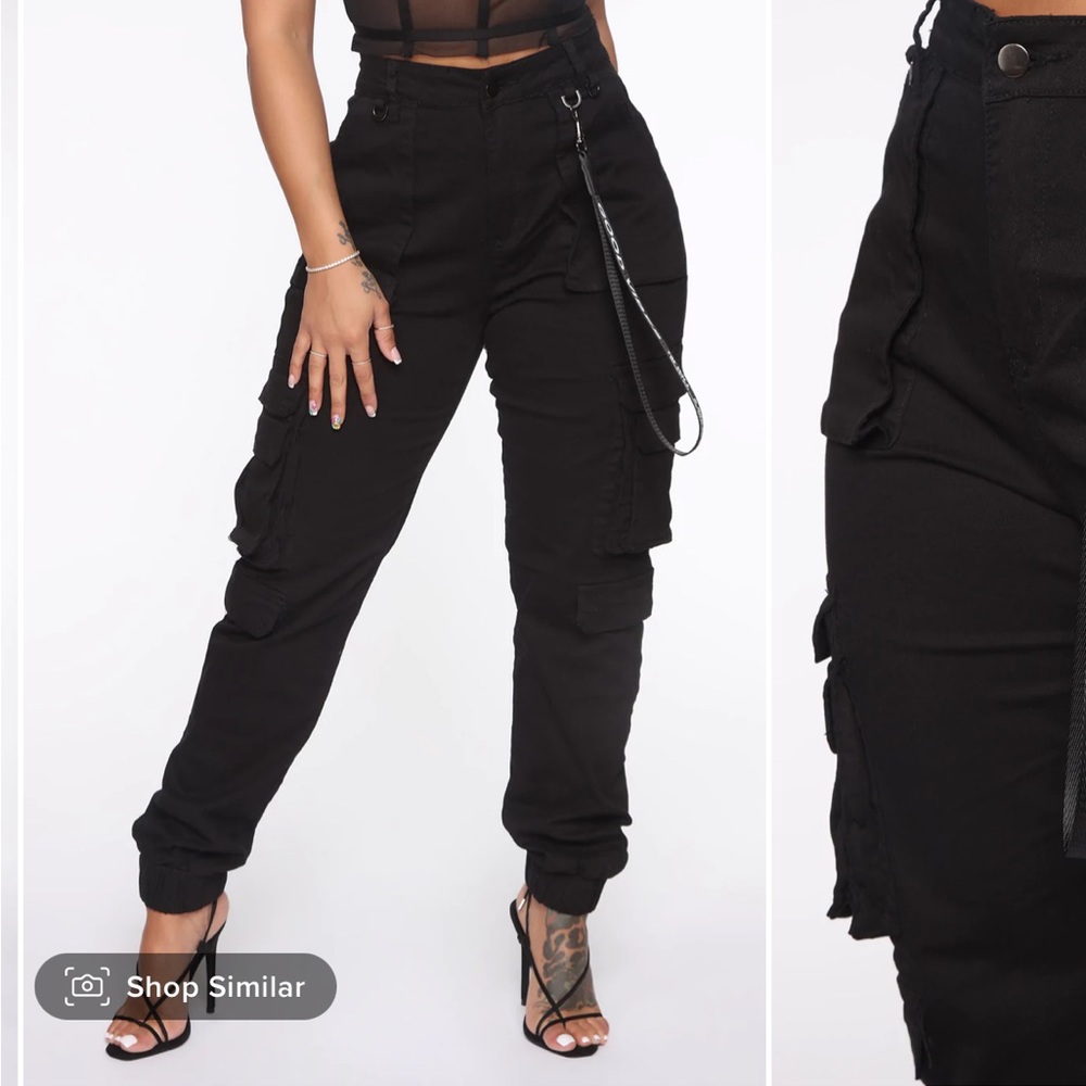 Black cargo. They feel great. Brand new I accidentally ordered two.